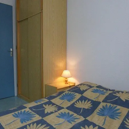 Sg040-039 2 Pieces 3 Couchages Gilles Croix De Vie