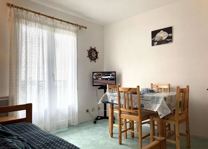 Sg040-039 2 Pieces 3 Couchages Gilles Croix De Vie